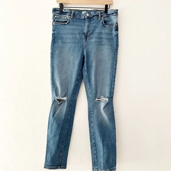 LF Lover's & Friends Ricky Low Rise Stretch Distressed Knee Skinny Jeans31
